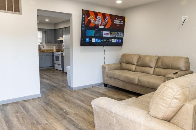 Photo - 1420 Villa Ct