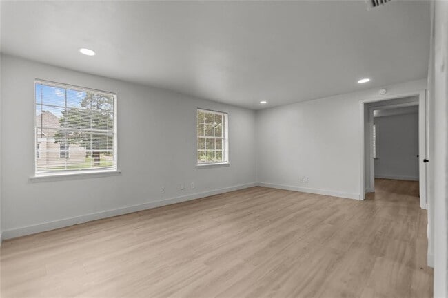 Photo - 515 W Houston St Unidad 515