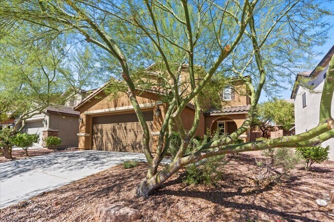 Photo - Spacious 4 Bedroom, 2.5 Bathroom Home for Rent near 215 & North Hualapai