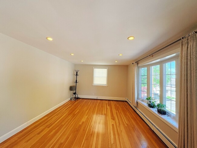 Photo - 55 Sutherland Rd