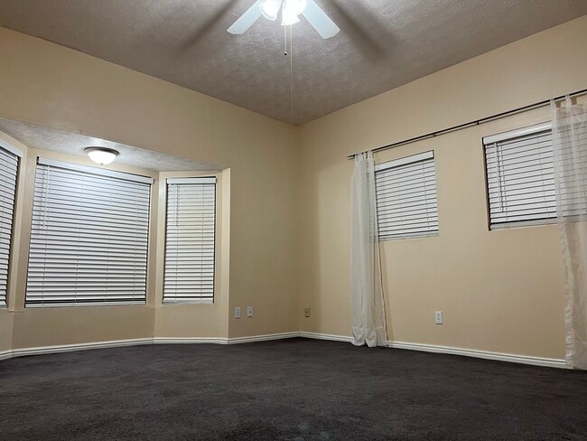 Building Photo - 345 S 450 E Unit 1 bedroom