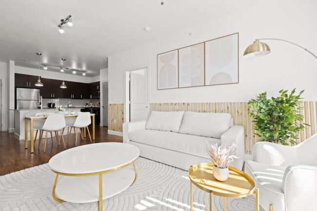 Building Photo - 5250 Town and Country Blvd