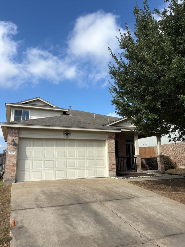 Building Photo - 303 Grutsch Dr