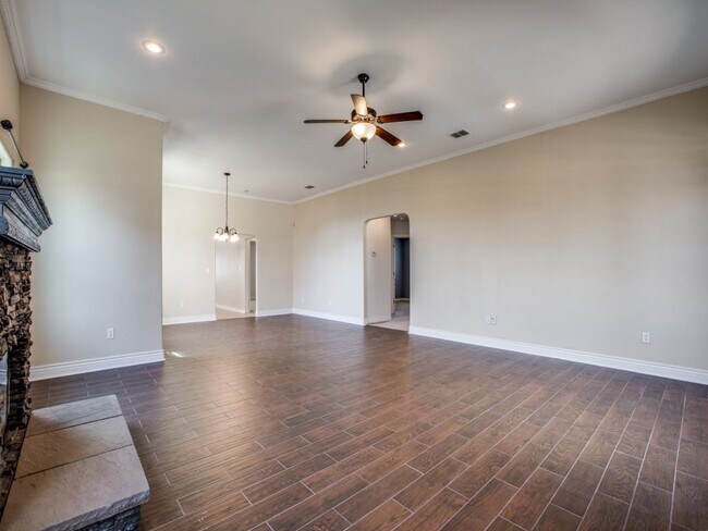 Photo - 6102 Still Meadow