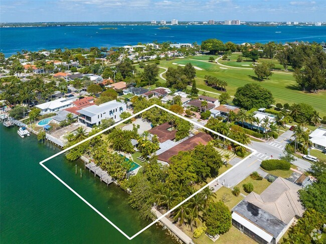 Building Photo - 900 S Shore Dr Rental