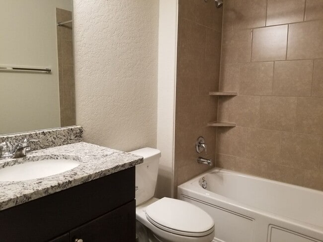 Photo - 6035 Akin Pl
