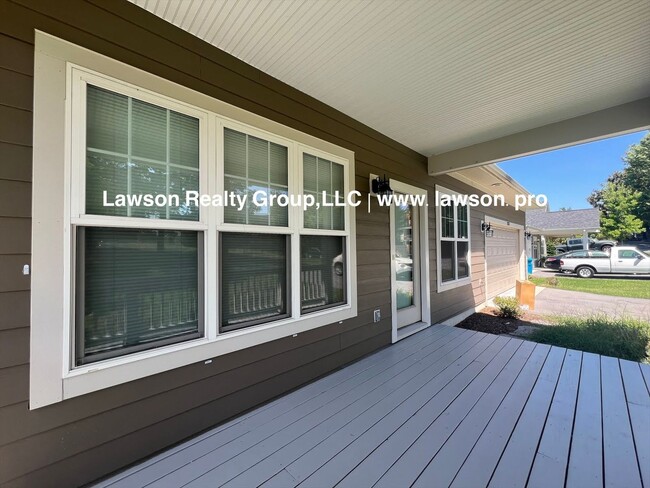 2337 Martin Ln SW