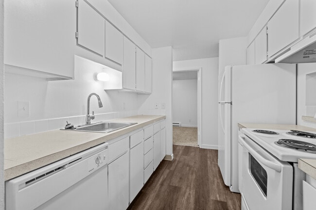 Photo - Somerset Meadows