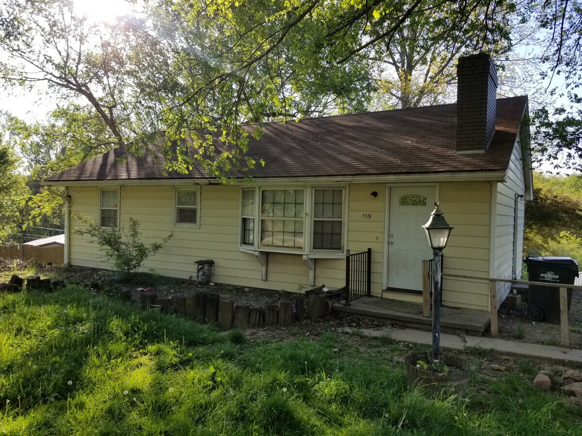 Photo - 119 Dennis St