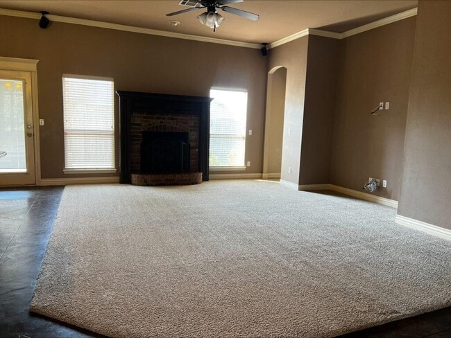 Photo - 13111 Red Oak Dr