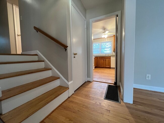 Photo - 2621 Bennington Rd