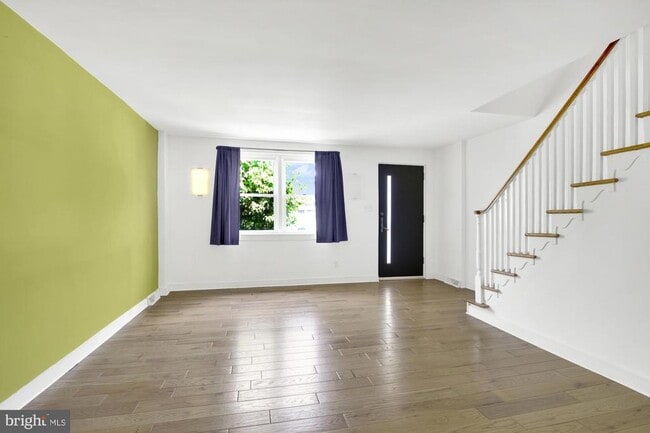 Photo - 342 Dawson St
