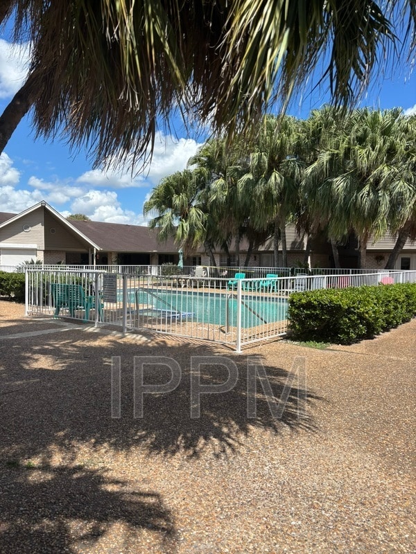 Photo - 1500 Palm Valley Dr W