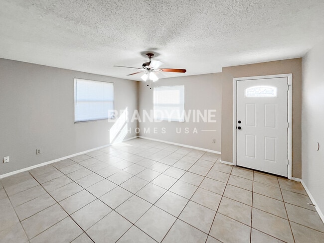 Photo - 3026 Mangrove Ave