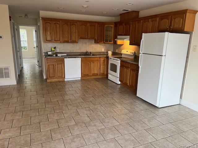 Photo - 392 W Montauk Hwy