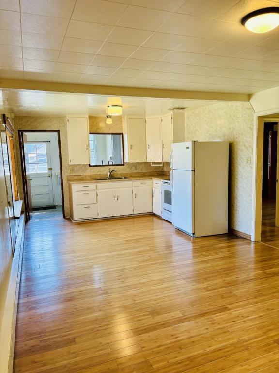 Building Photo - 628 Washakie St Rental