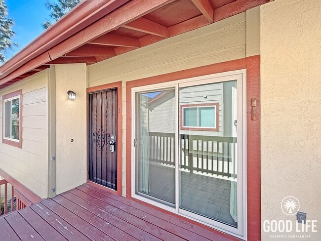Photo - Stunning 3BD/2BA 2nd Floor Condo in Chula Vista W/ A/C, W/D, 2 Balconies, Community Pool & Spa! Unit 3