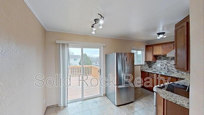 Building Photo - 2615 Tomah Pl