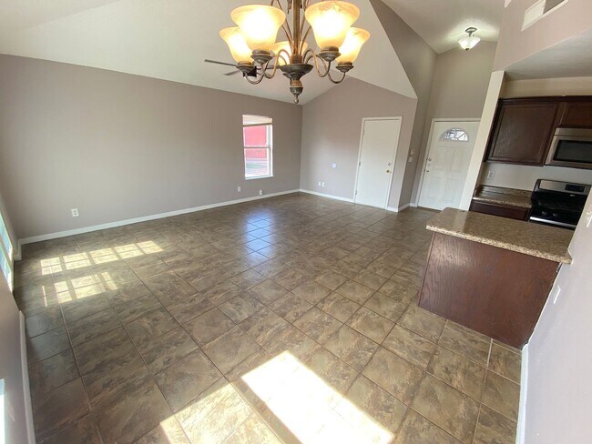 Photo - East El Paso 3 bed 2 bath
