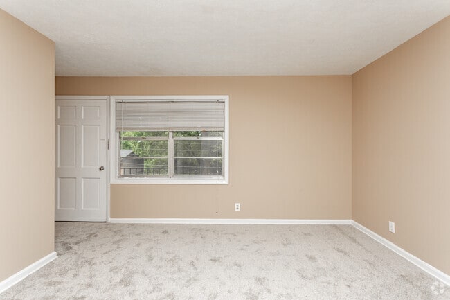 2BR, 1.5BA -1,100 SF