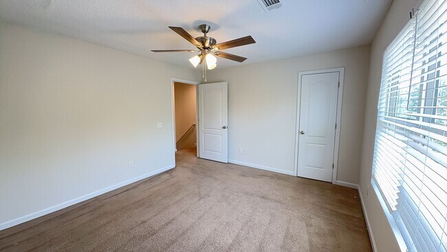 Photo - BRIDGEWATER HOME! PRE-LEASING FOR MAY 1ST! 1/2 Off Deposit!