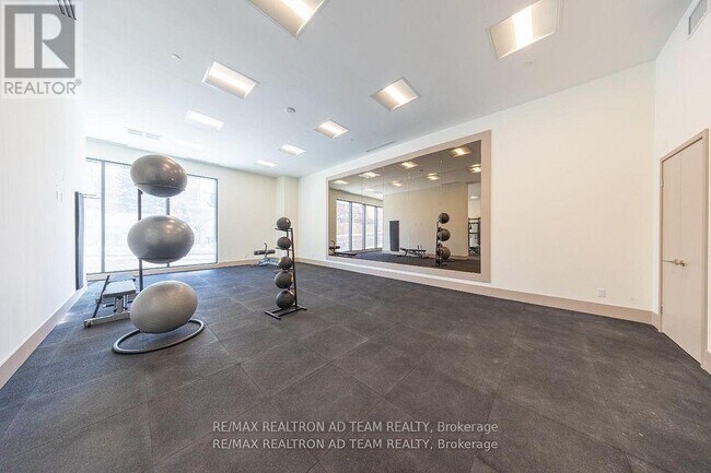 Photo - 1350 Ellesmere Rd Unité 1610