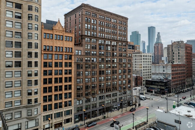 Alternate - The Manhattan Building