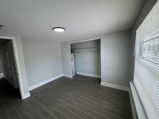 Photo - 13701 N 21st St