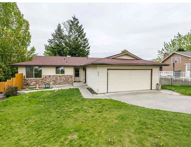 Building Photo - 1533 Ridgeview Ct Rental
