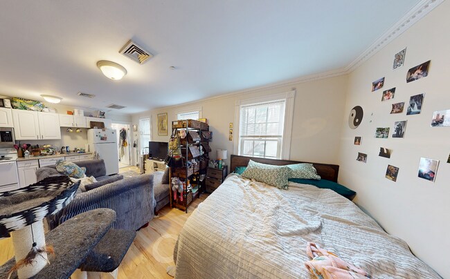Photo - 7 Bishop Allen Dr Unit #3