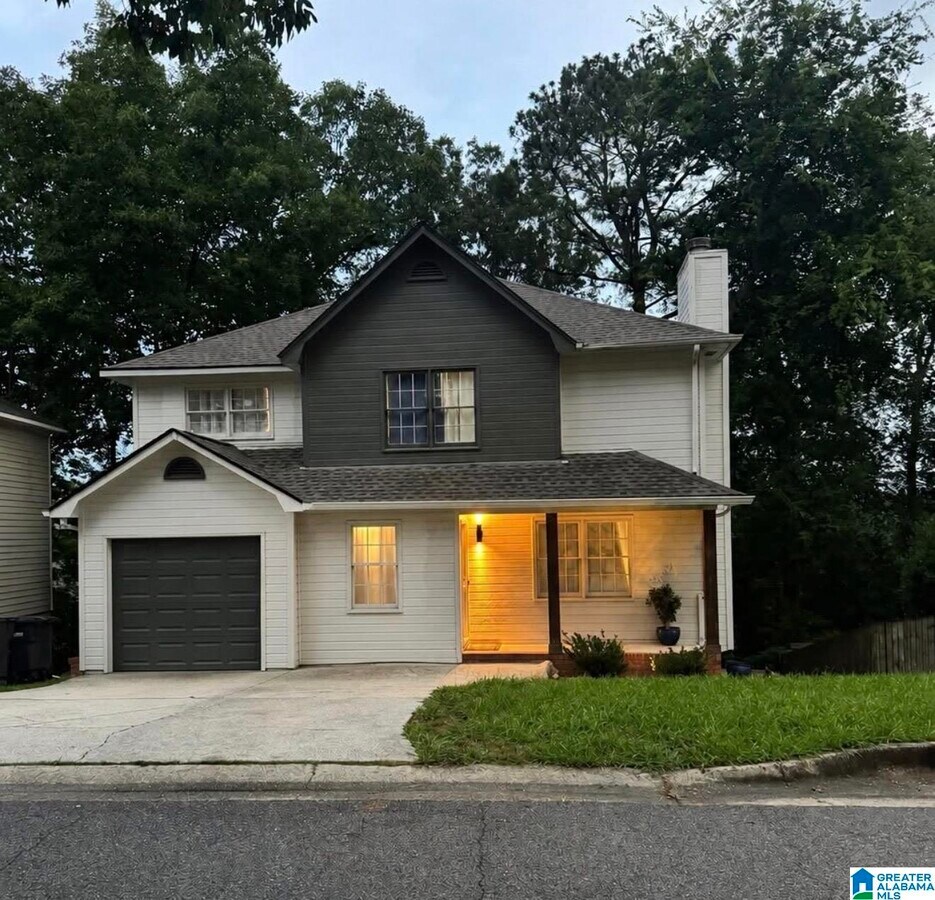 Photo - 22052205 Williamsburg Dr