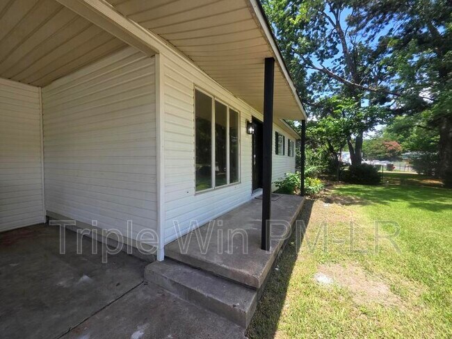 Photo - 8700 Winston Dr