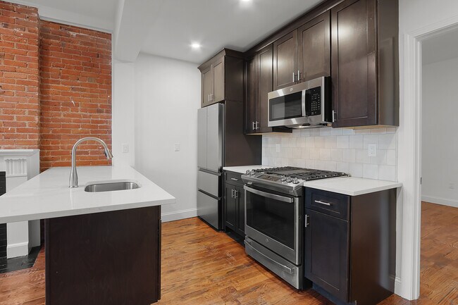 Photo - 57 Trumbull St