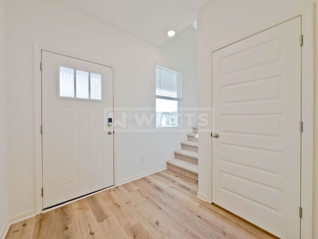 Photo - Like-New Living in Rosser Farms