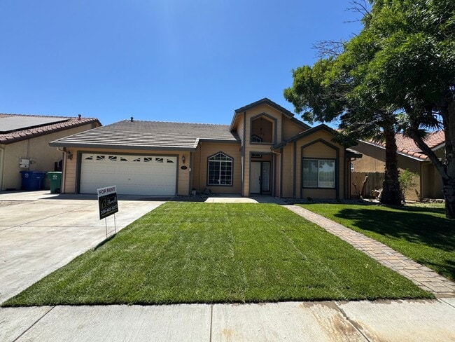 Photo - 4 Bedroom, 2 Bath Home with NEWER UDGRADES
