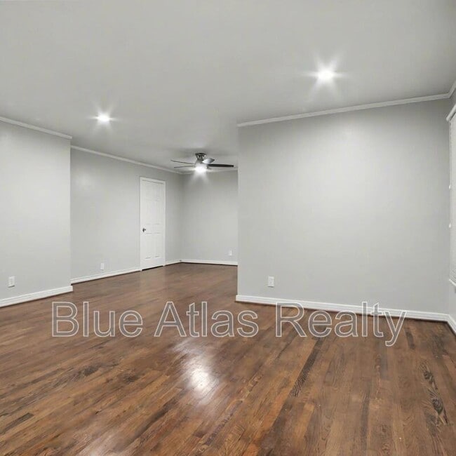 Photo - 3643 Lafayette Ave