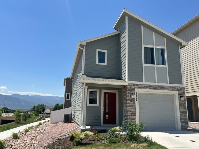 Building Photo - Modern Living in Skyview Village Rental