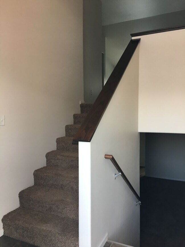 Photo - 3 Bed 2 Bath Twin Home