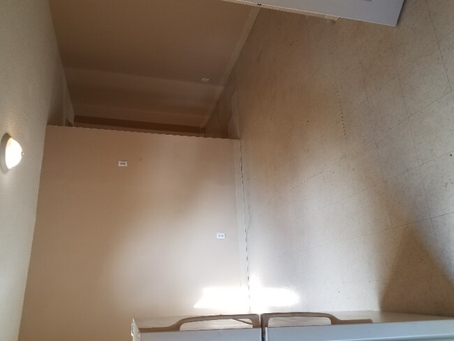 Photo - 3 Putnam Heights