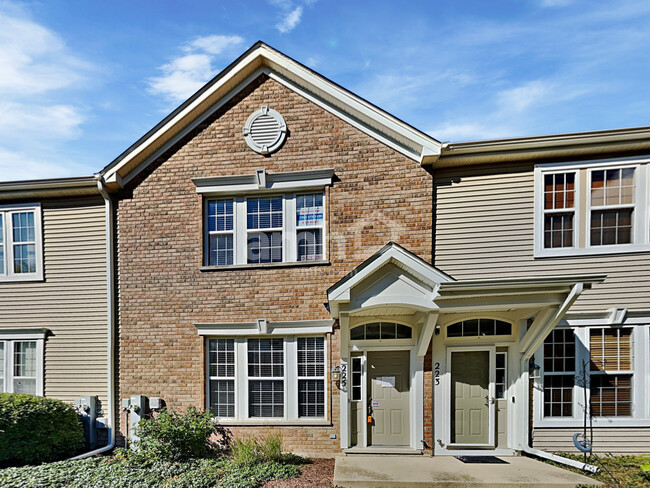 Photo - 225 Springbrook Trl S Townhome