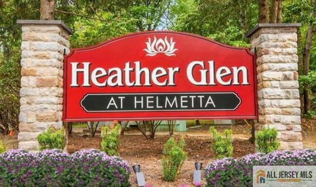 Building Photo - 802 Meadow Ct Unit 802