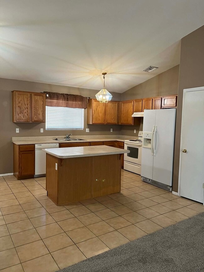 Photo - 8855 N Moonfire Dr