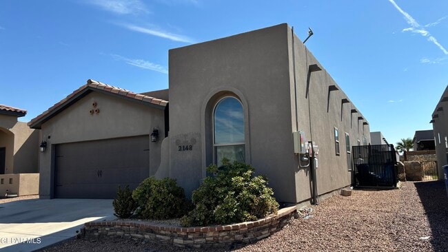 Photo - 2148 Honour Point Pl