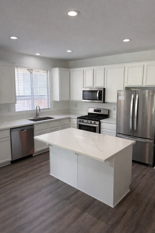 Photo - Beautiful Renovated Home Ready for move in!