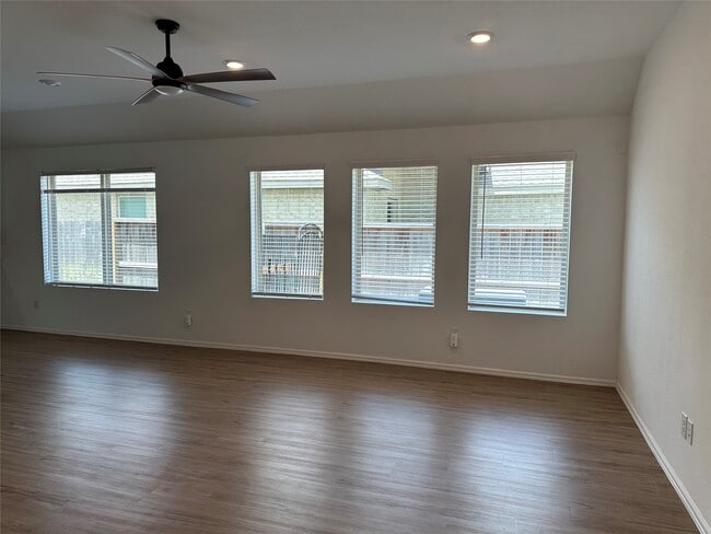 Photo - 6210 Russett Elm Ct