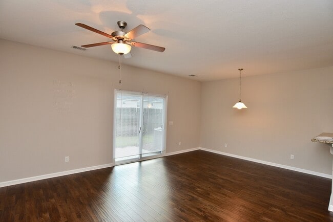 45 Walker Ct