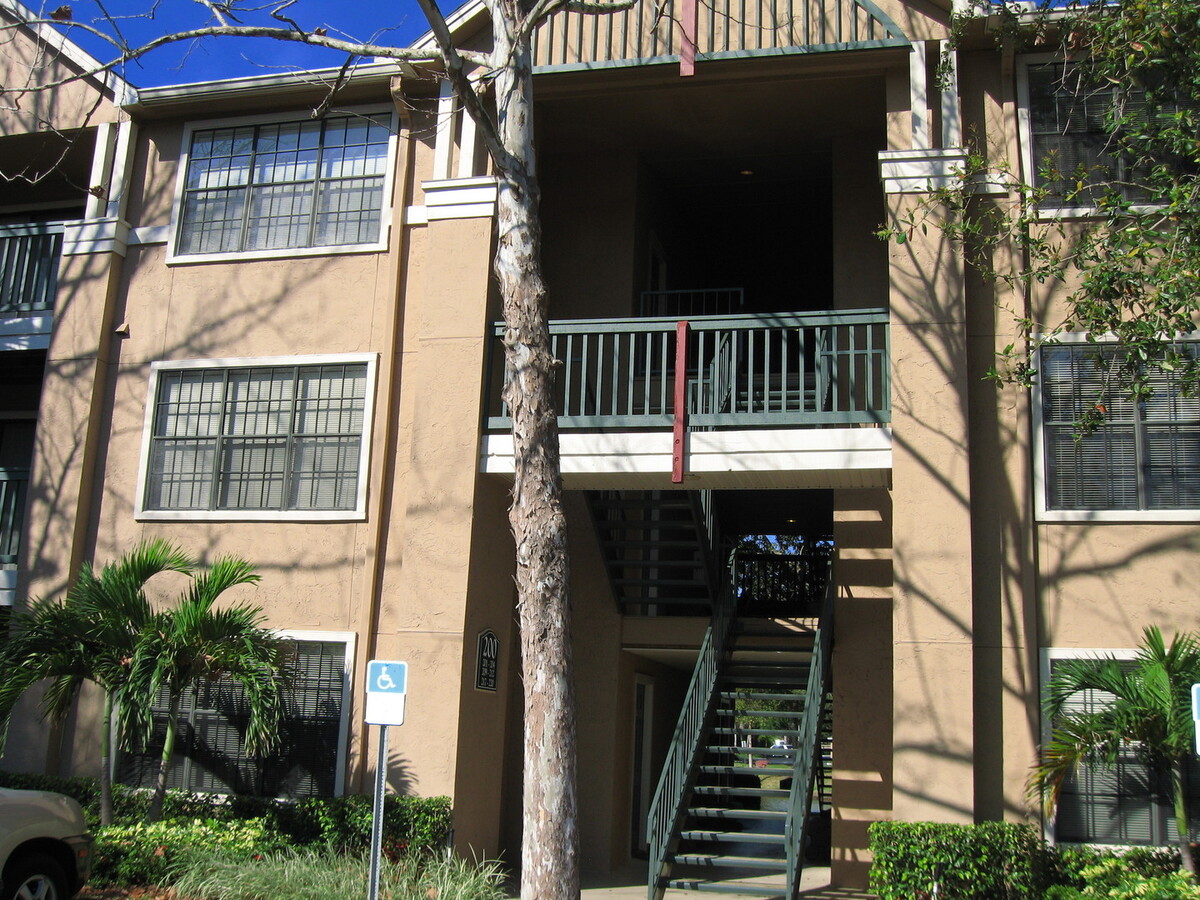 Remodeled and updated condo - Remodeled and updated condo