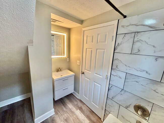 Photo - 1206 S Preston St Unit 2