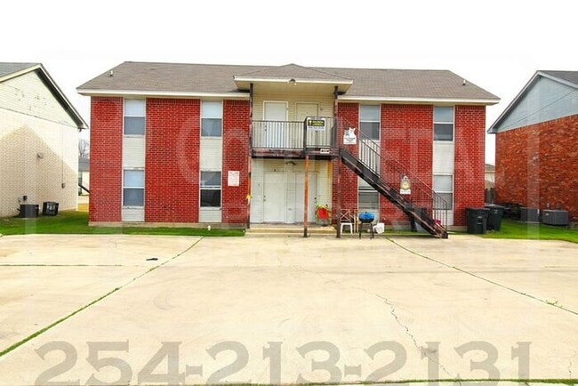 Building Photo - 1708 Windward Dr