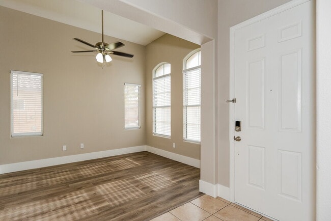 Photo - 5984 Tunbridge Ave